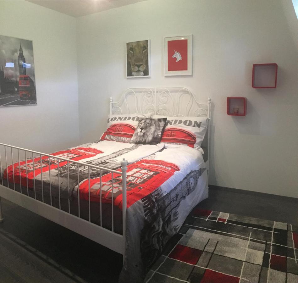 Buckingham Palace Apartman, Debrecen Eksteriør billede