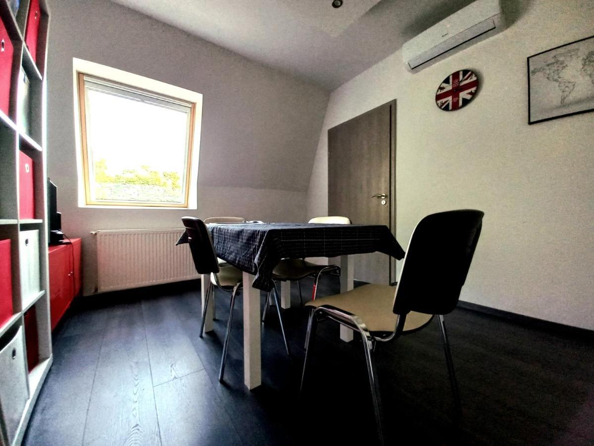 Buckingham Palace Apartman, Debrecen Eksteriør billede